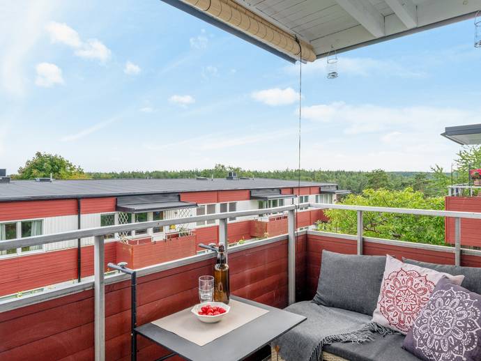 3 rok · 77,8 m² · Ljuskärrsvägen 56