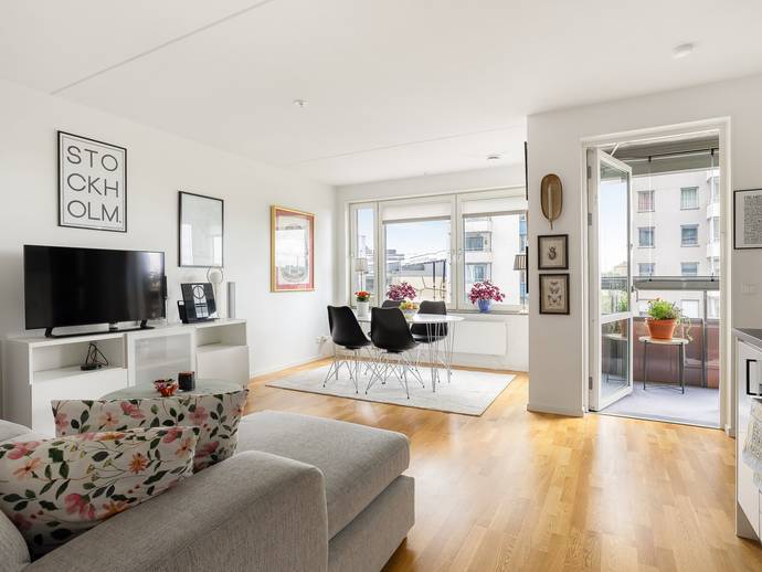2 rok · 49 m² · Evenemangsgatan 30