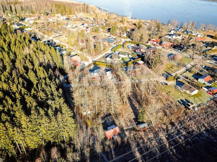 Hjälmarbadsvägen 14