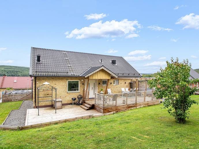 6 rok · 125 m² · Silvergatan 12