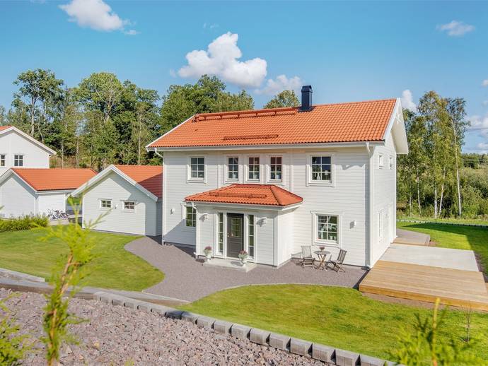 6 rok · 168 m² · Oringen 23