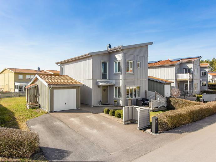 5 rok · 135 m² · Rörsångarevägen 36