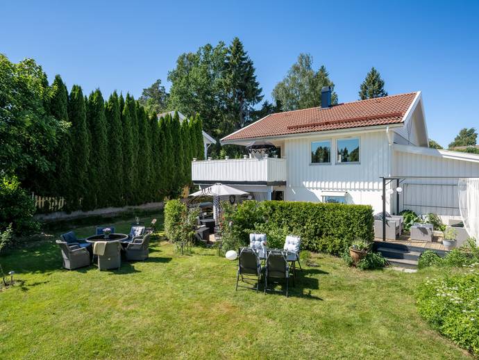 4 rok · 111 m² · Plankvägen 1