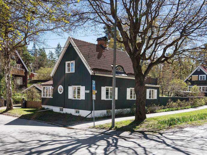 6 rok · 128 m² · Skattmästarvägen 2