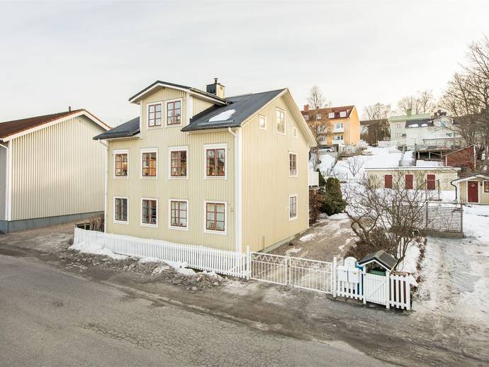 10 rok · 230 m² · Nygatan 15