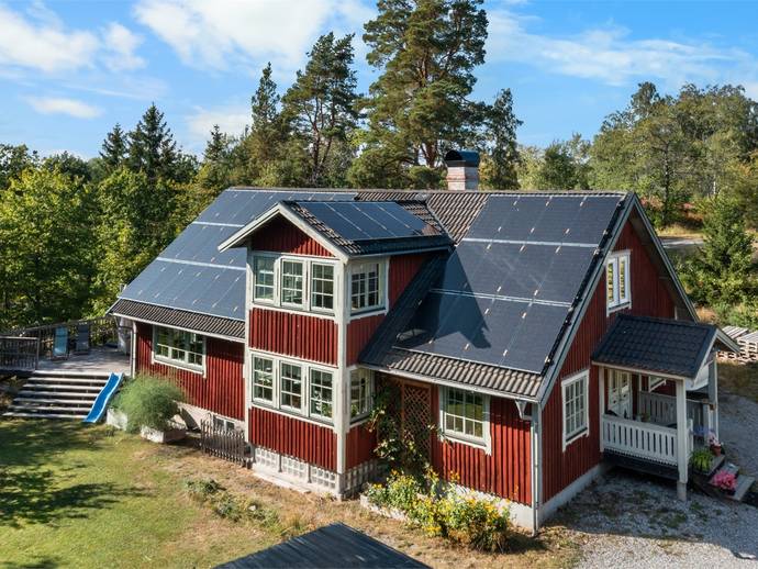11 rok · 244 m² · Olberga Enbacken 2