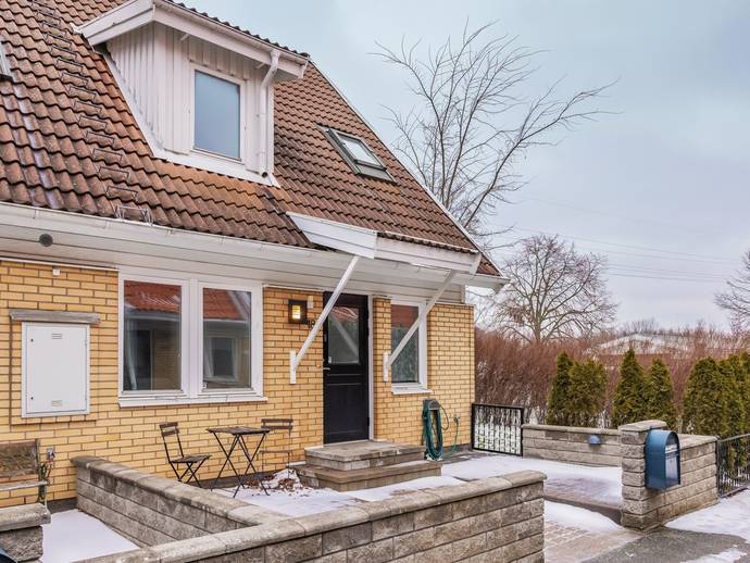 4 rok · 102 m² · Tussilagovägen 18