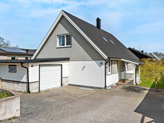 5 rok · 156 m² · Grävlingstigen 10