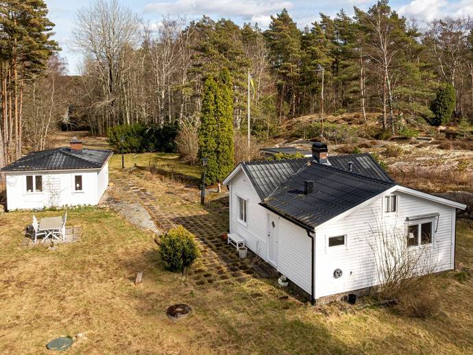 3 rok · 48 m² · Skärperöd 1