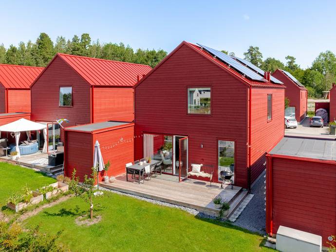 6 rok · 135 m² · Slättvägen 8