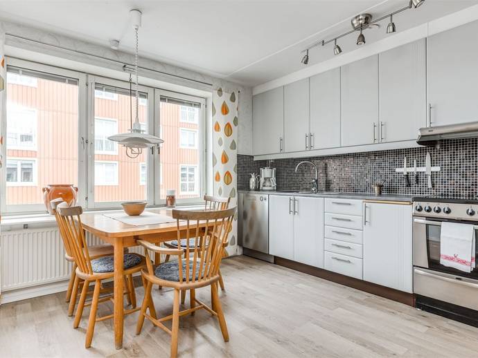 2 rok · 64 m² · Södra Kansligatan 29