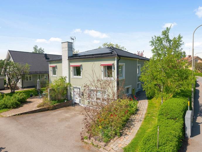 9 rok · 124 m² · Bergenhielmsvägen 3A