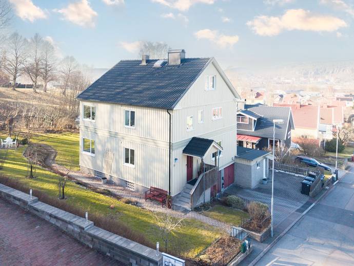 11 rok · 239 m² · Storegårdsvägen 9