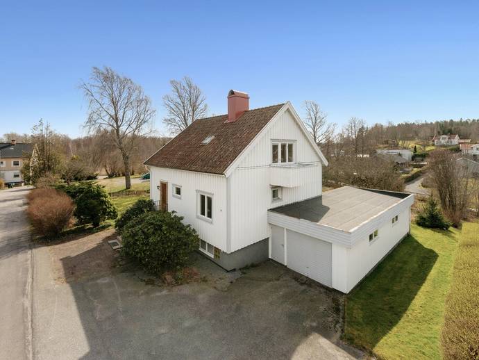 6 rok · 110 m² · Villavägen 3
