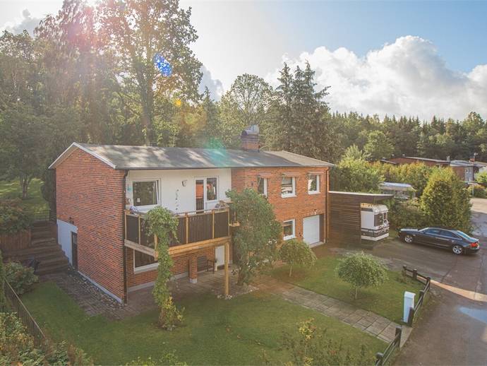 7 rok · 143 m² · Gröna vägen 15