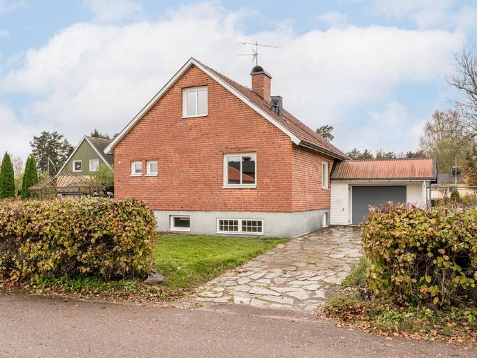 4 rok · 106 m² · Villagatan 6